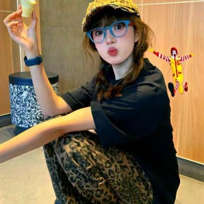 离婚后，我带三宝炸翻首富前夫集团